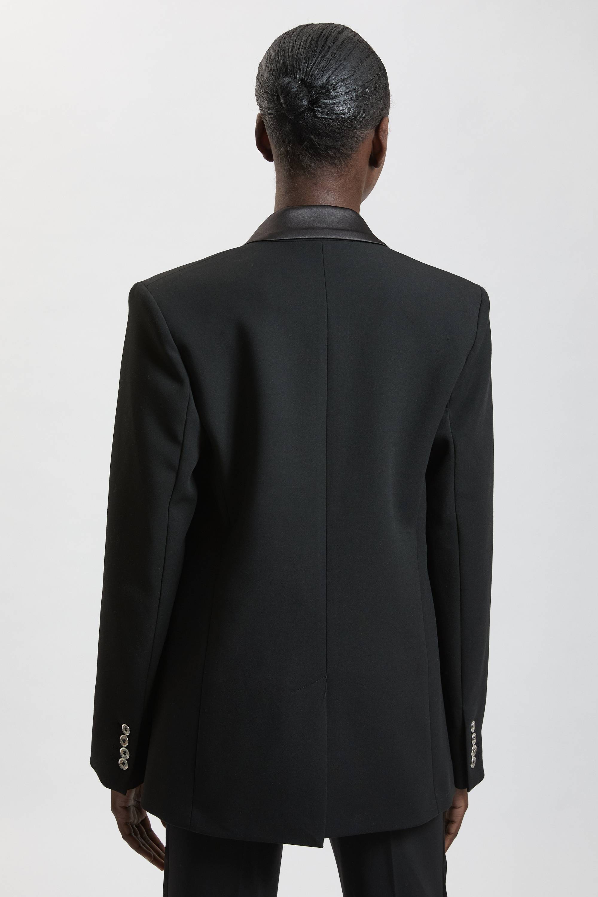 KarenMillen Veste De Smoking Ajustée En Mélange Stretch Et Satin Compact