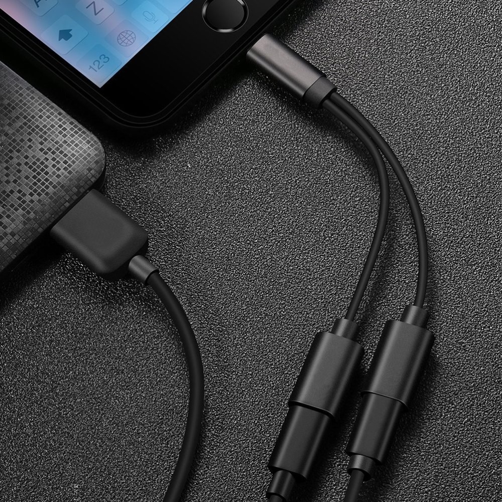Dual (13cm) Lightning Audio Musik Kopfhörer und Lade Adapter Splitter - Schwarz