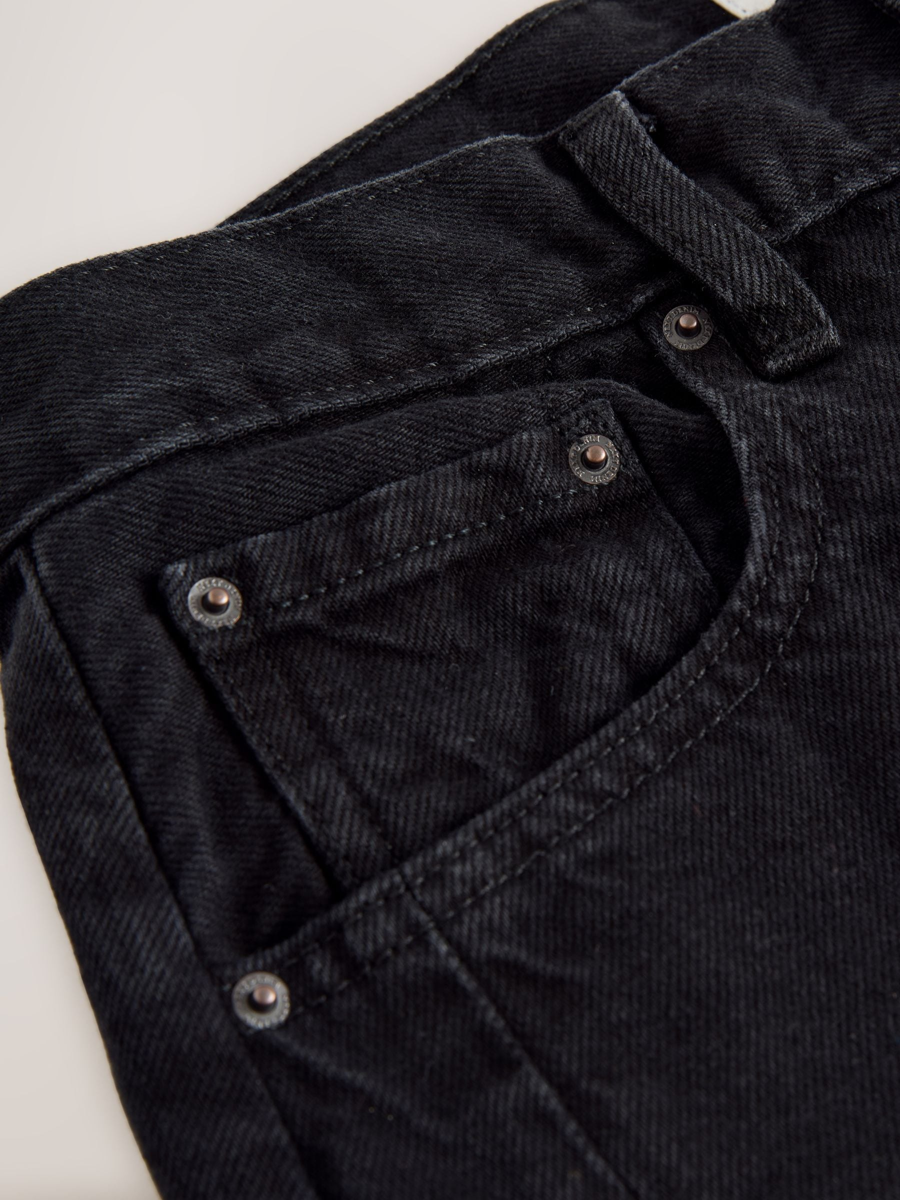Zwart - Horseshoe Barrel Jeans