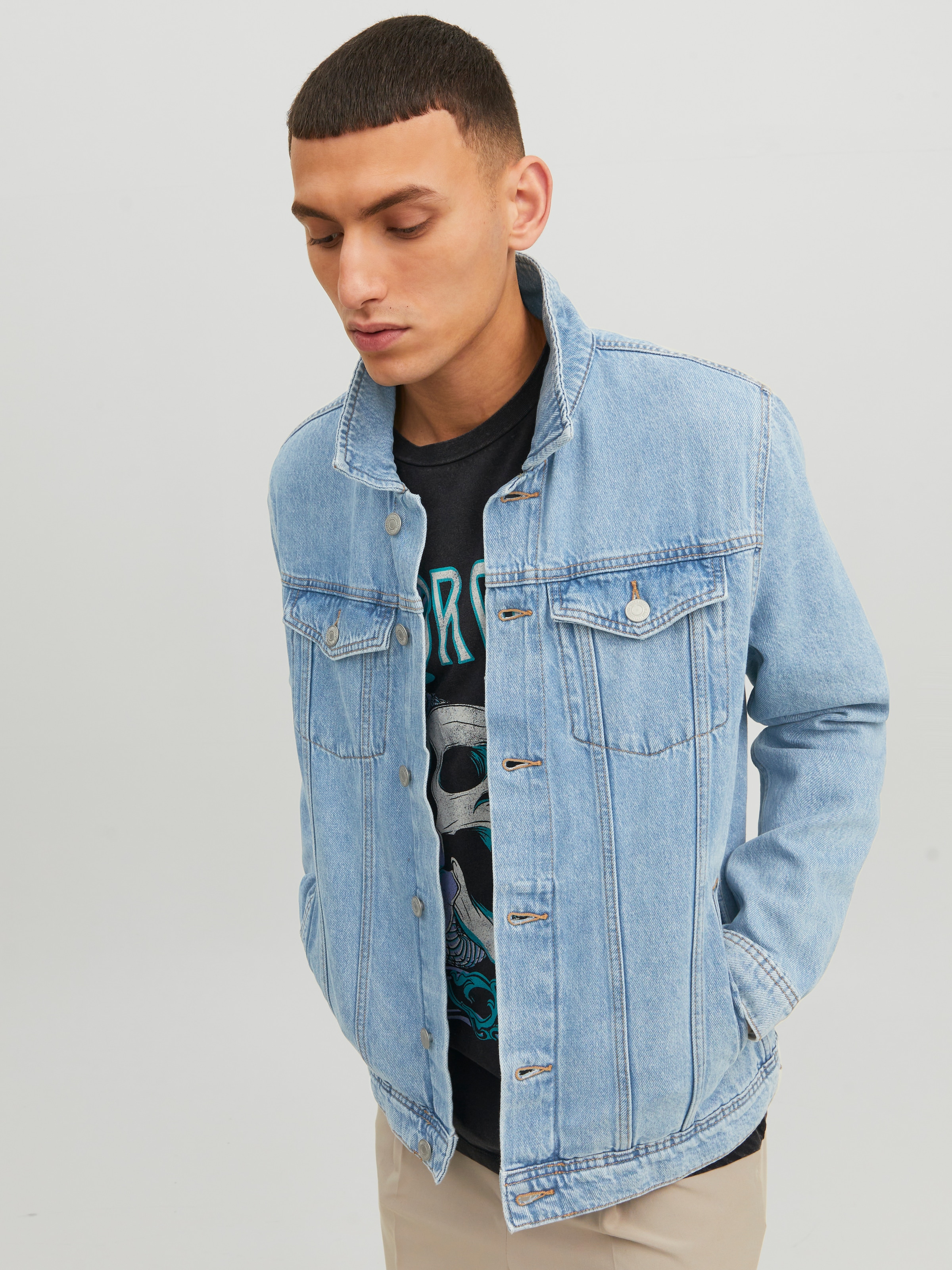 Jack & Jones Jeansjacke »JJIJEAN  Denimjacke, ideal für Frühling, mit Knopfleiste und Taschen« Abriebeffekte, modisch, regular fit, Baumwolle