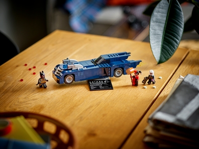 LEGO Batman™ met de Batmobile™ vs. Harley Quinn™ en Mr. Freeze™ (76274)