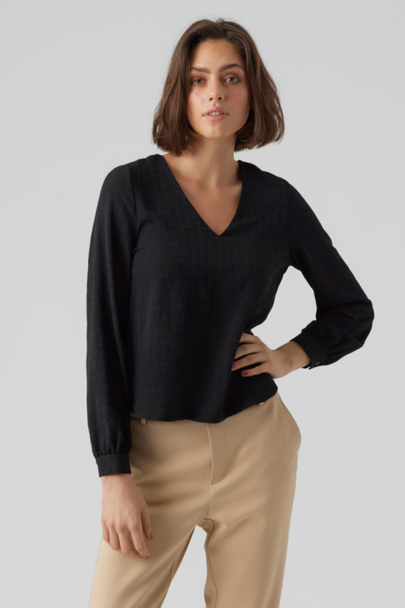Camisa longa com gola alta - Preta