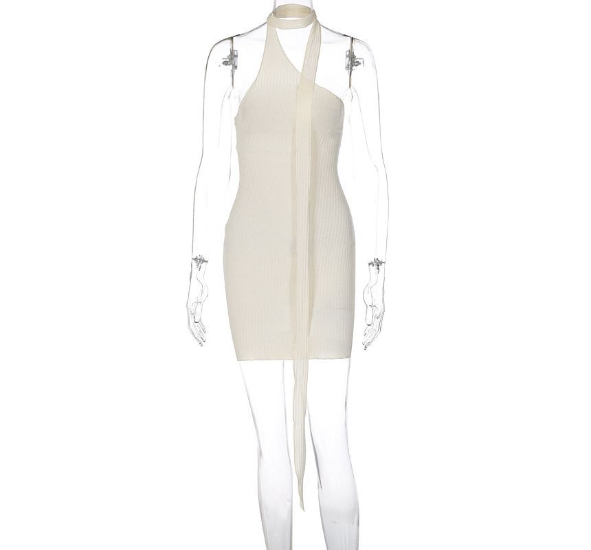 Rosesand - Halterhals effen asymmetrische geribbelde mini bodycon gebreide jurk