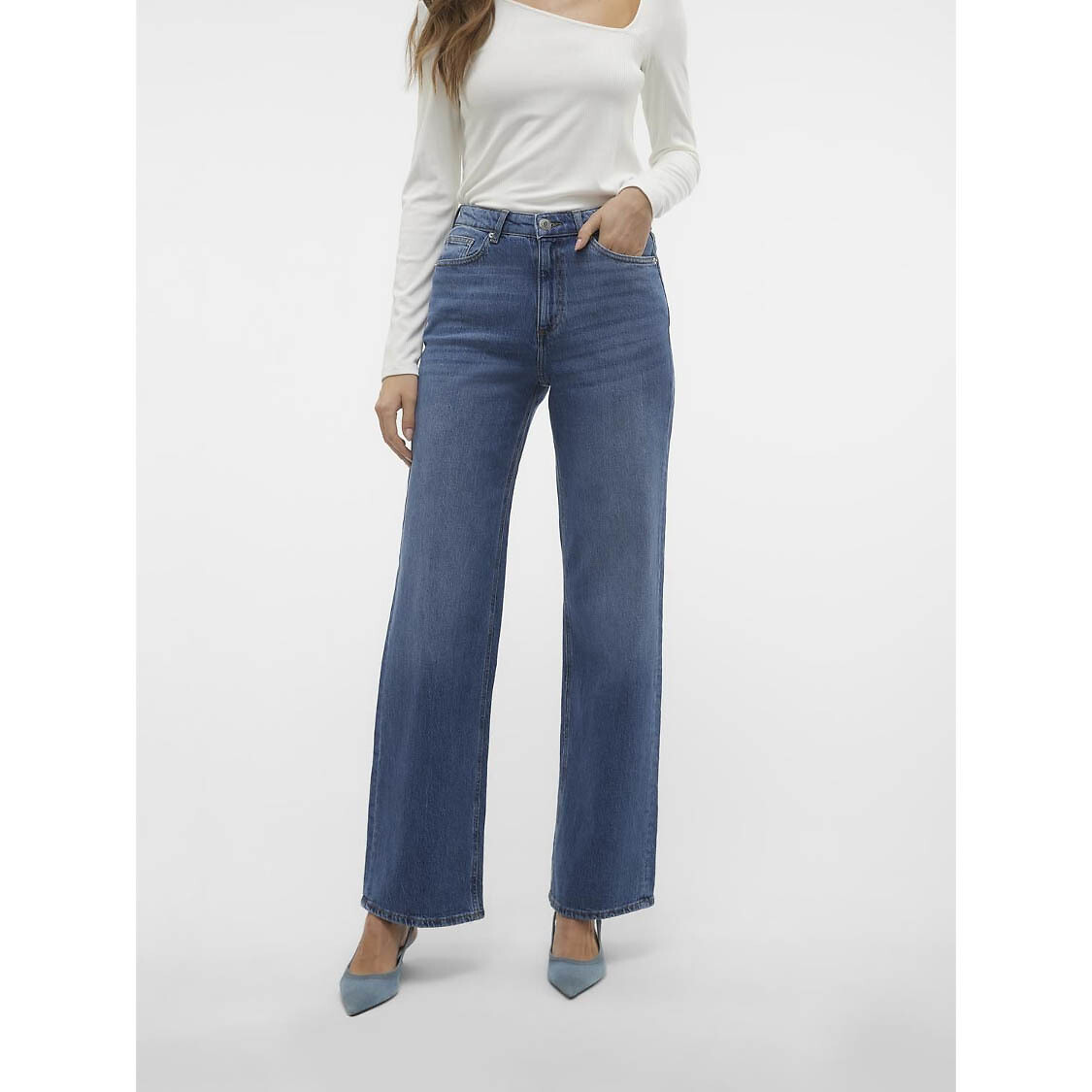 VERO MODA<br>Calças jeans largas e de cintura alta