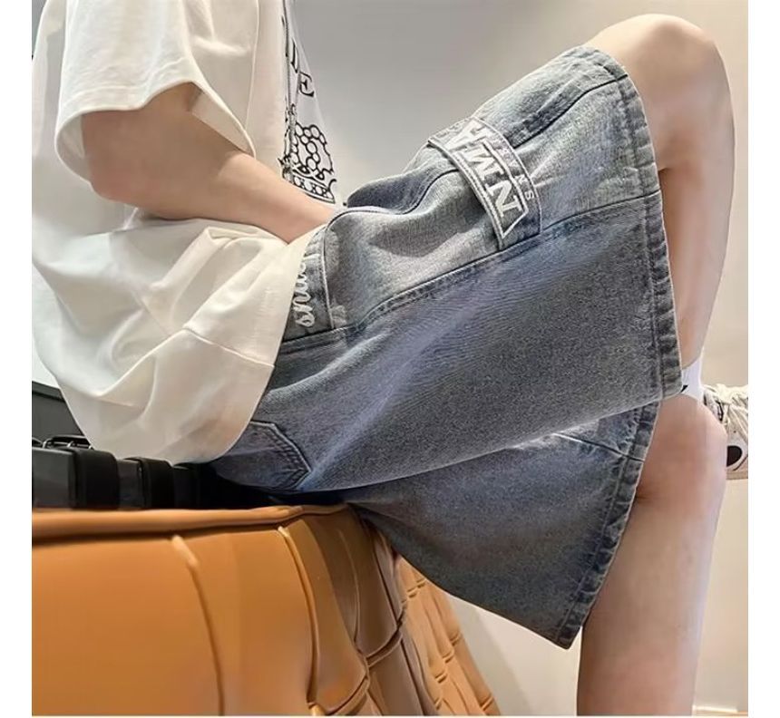 Wewewow - Mid Rise Lettering Denim Shorts