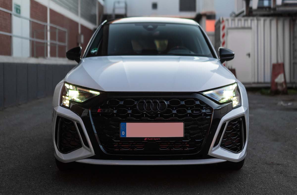 Audi RS3 Limousine mieten Bielefeld (Wochenendmiete)