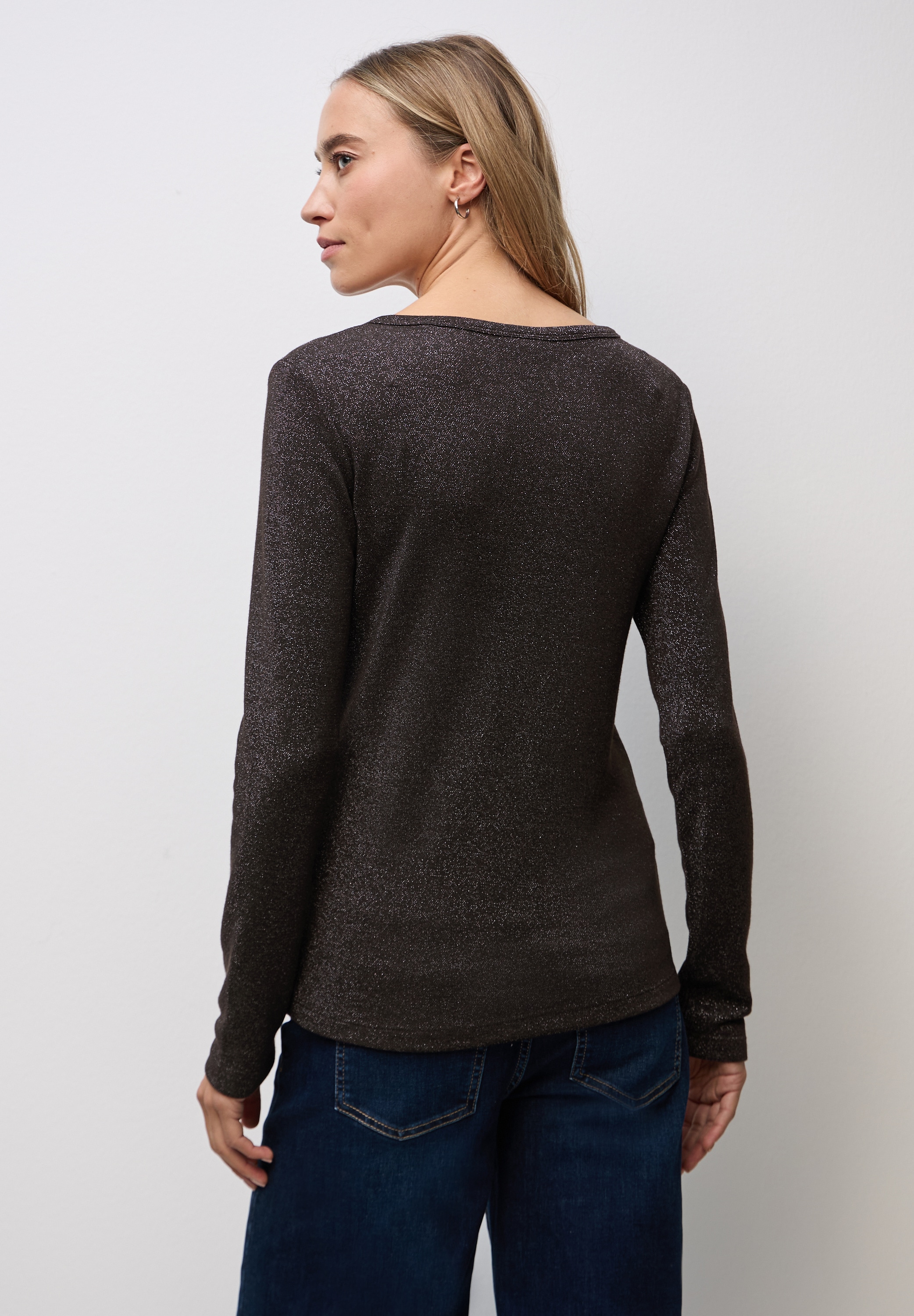 STREET ONE Langarmshirt , im Glitzer-Look und ot Herz-Ausschnitt