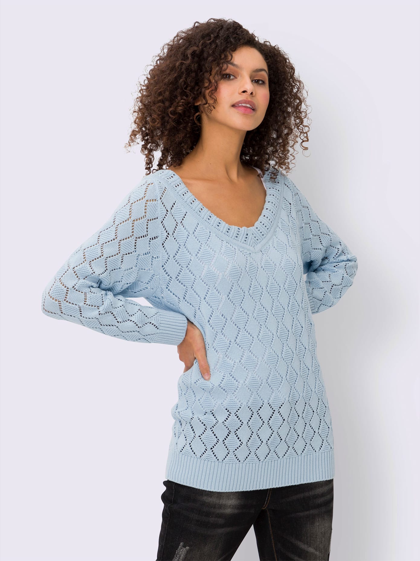 Pull motif ajouré léger