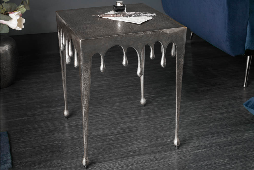 Extravaganter Beistelltisch LIQUID LINE S 34cm silber Tropfen-Design