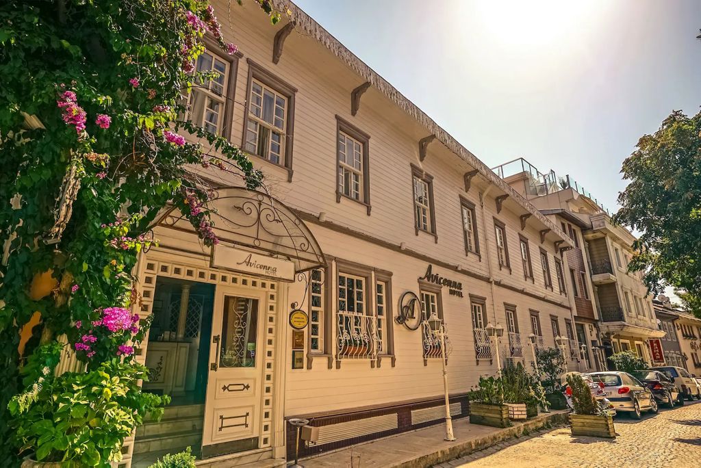 Avicenna Hotel Logies en ontbijt - Hotel