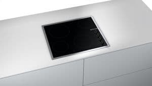 Bosch Kogeplade PKE645CA2E (sort)