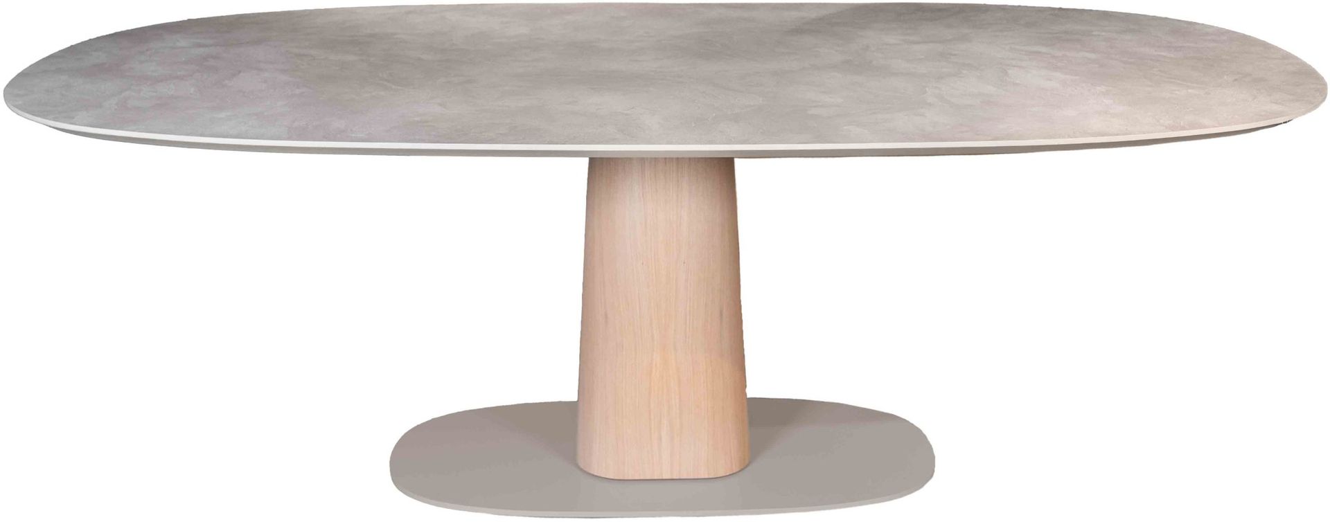 Bree's New World Storq Eettafel