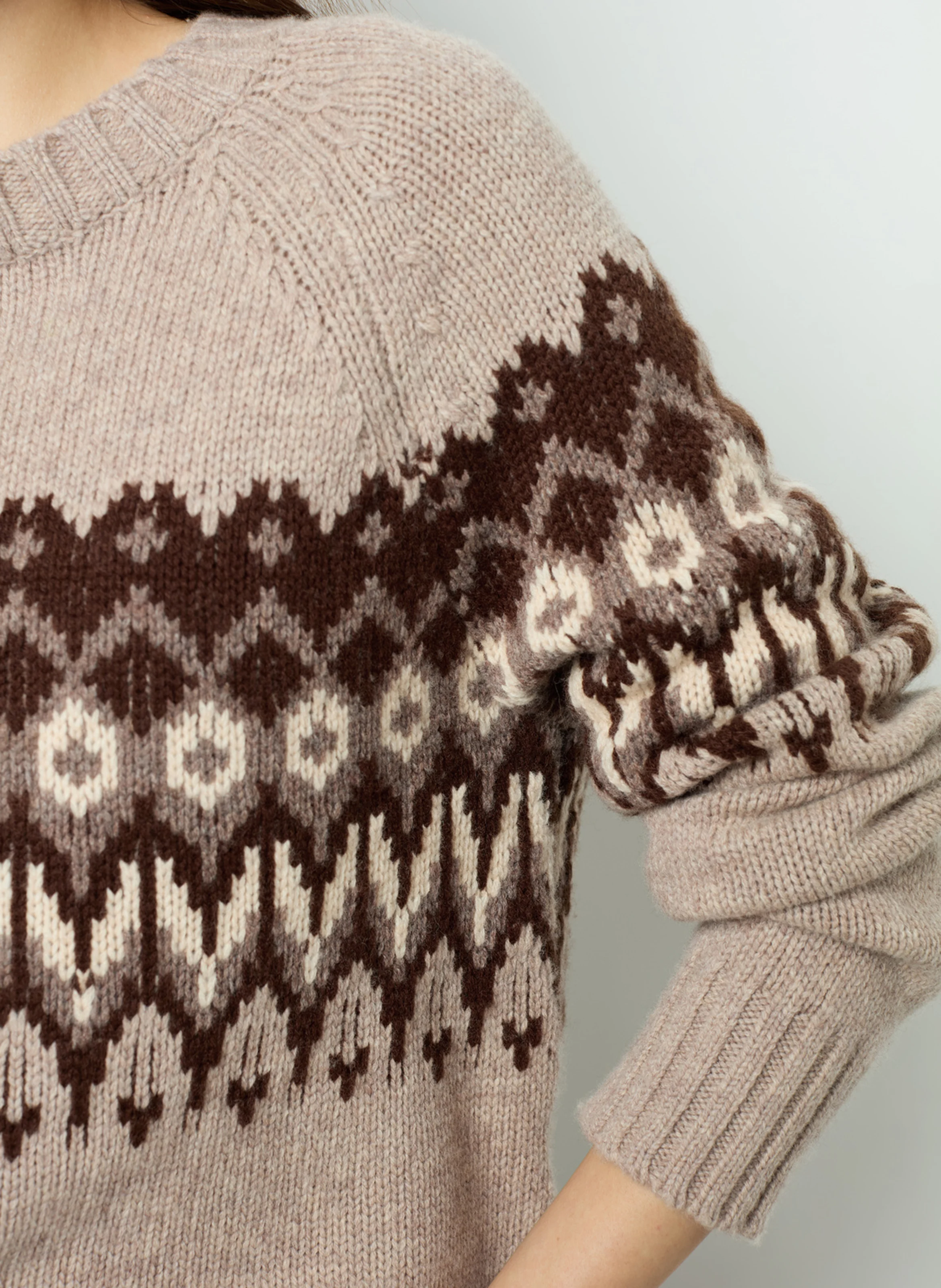 JANINA - Pull droit col rond en laine | Marron