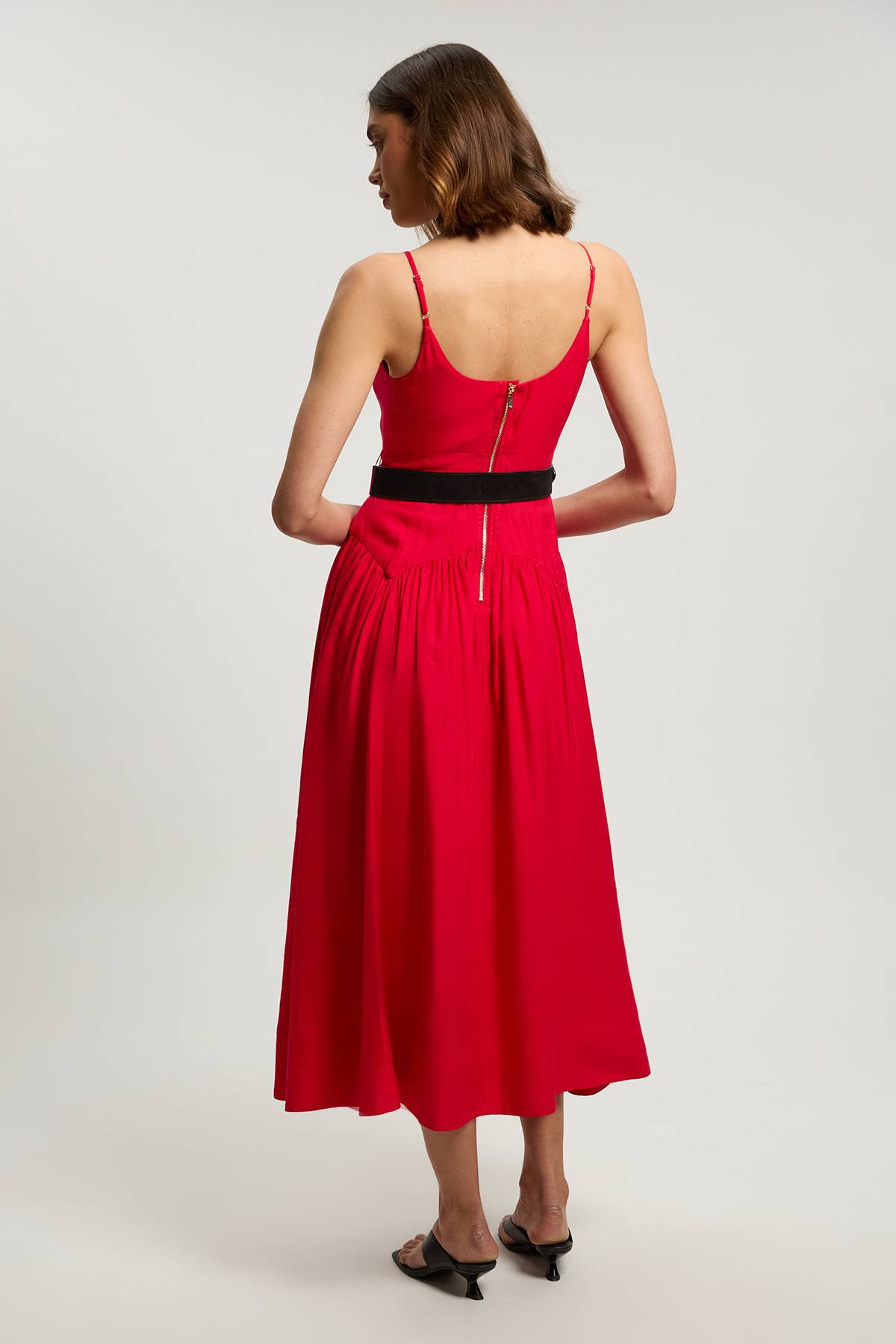 KarenMillen Robe Midi Tissée À Taille Basse Avec Ceinture En Lin Viscose Petite