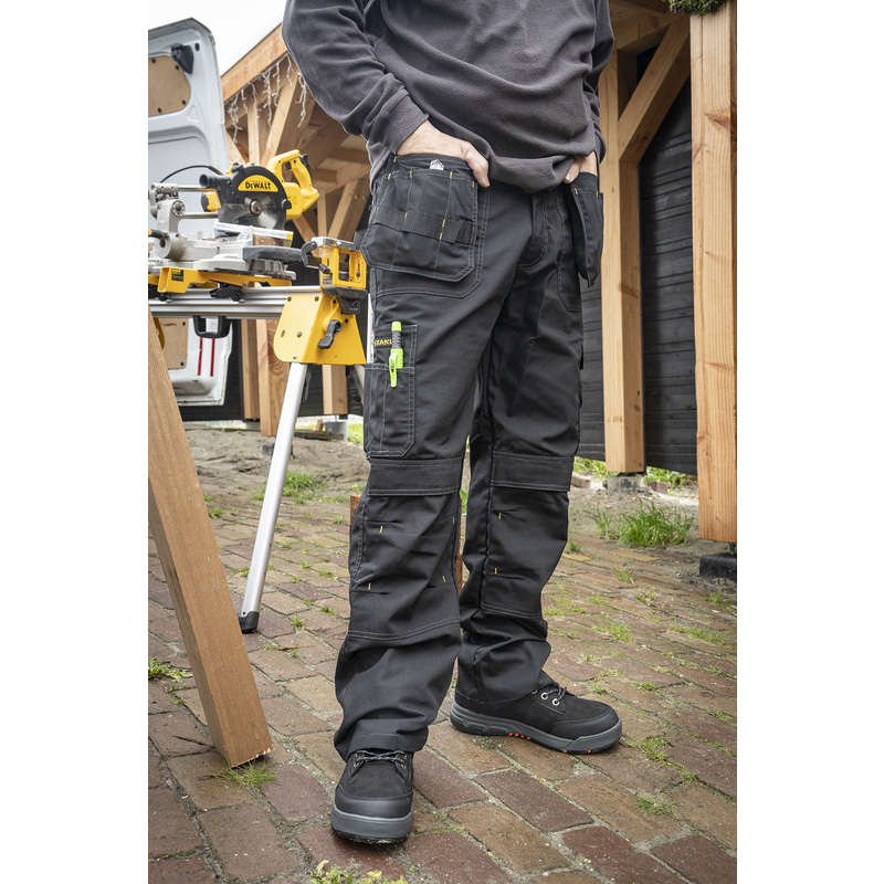 Stanley Huntsville werkbroek met kniezakken 52L zwart