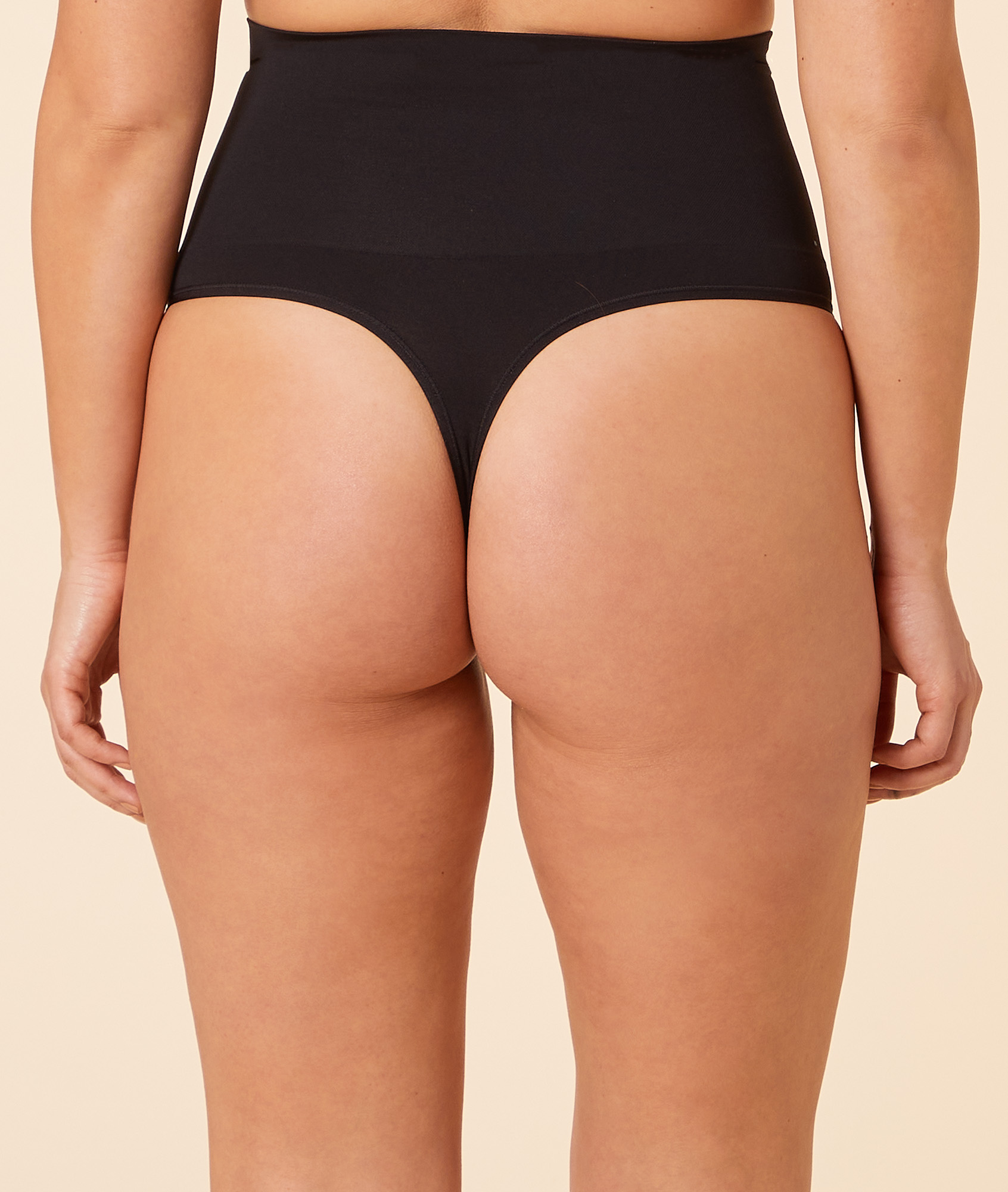 String gainant taille haute - Maintien médium