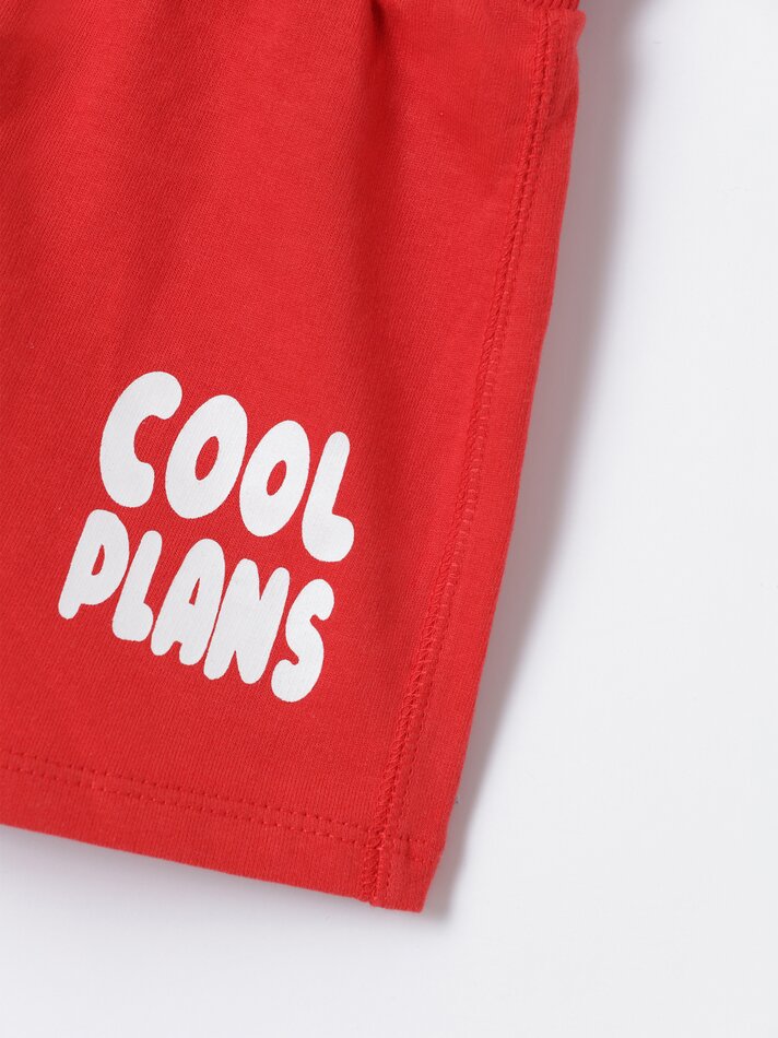 Conjunto de camiseta estampada e bermuda - Vermelho