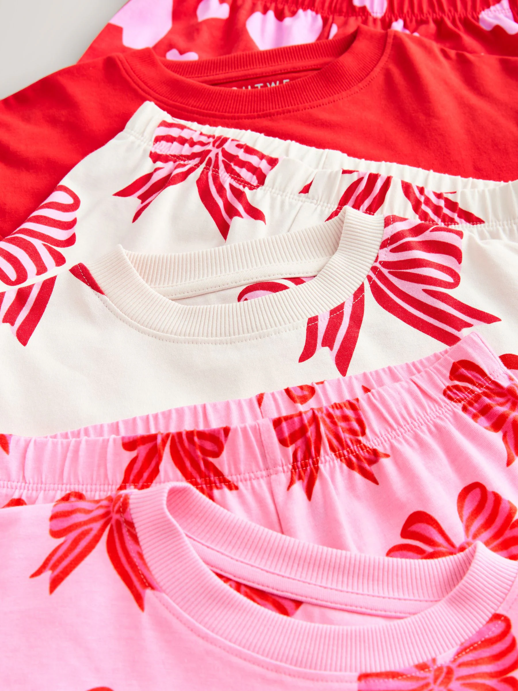 Red Bows/Hearts - Verpakking van 3 pyjama's met joggingbroek (3-16 jr)