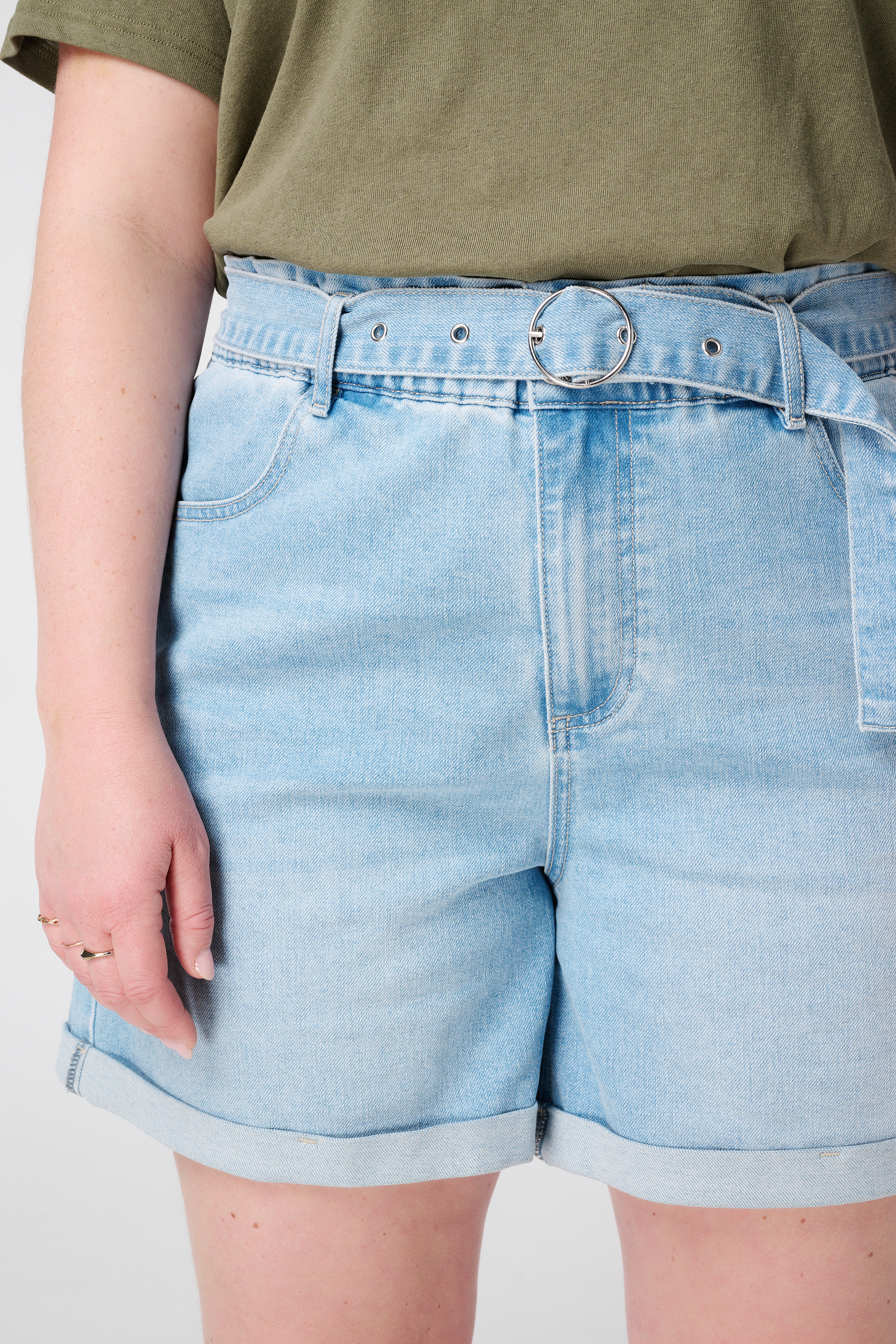 Denim shorts met ceintuur Bleached Denim