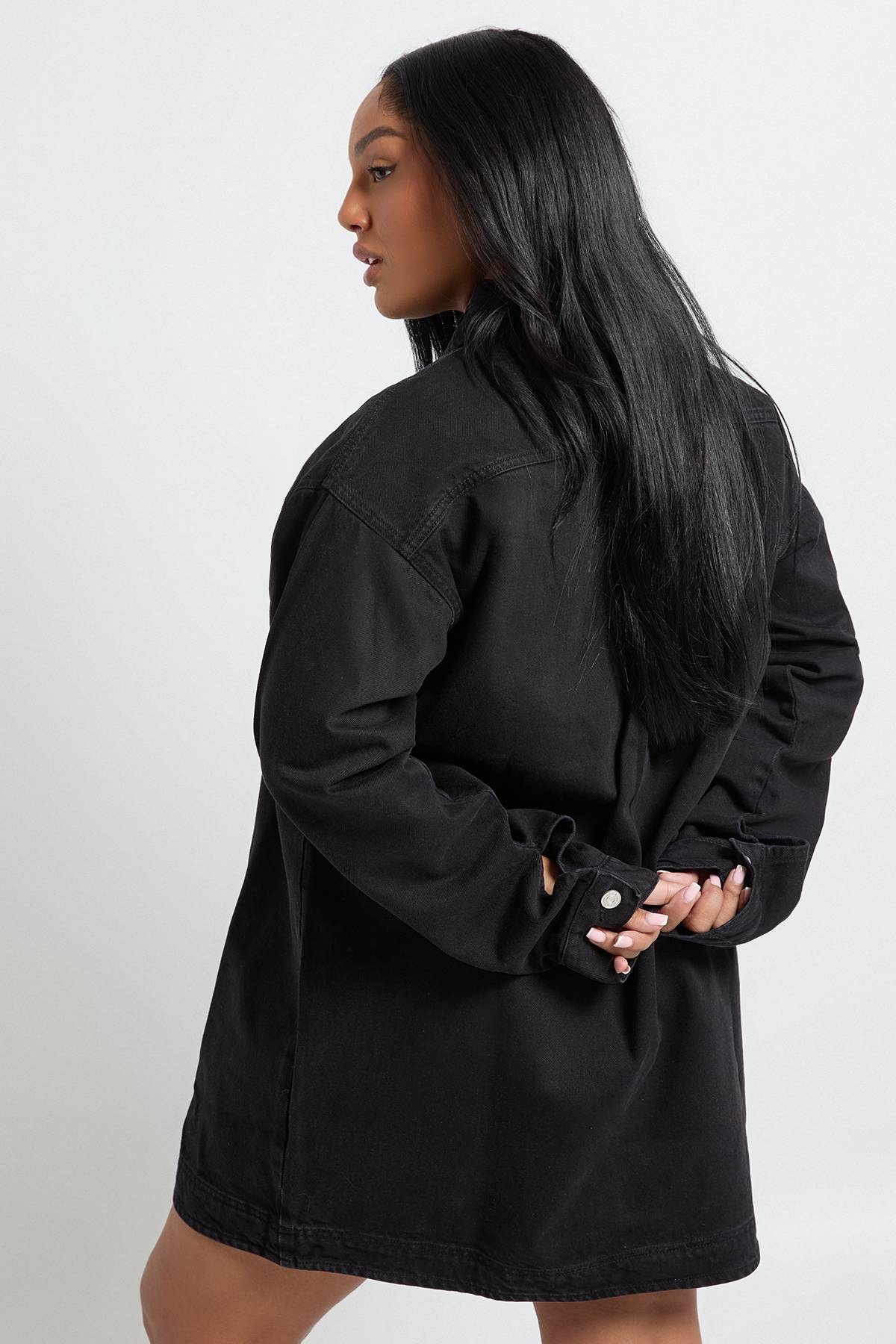 boohoo Robe shift zippée en denim Plus