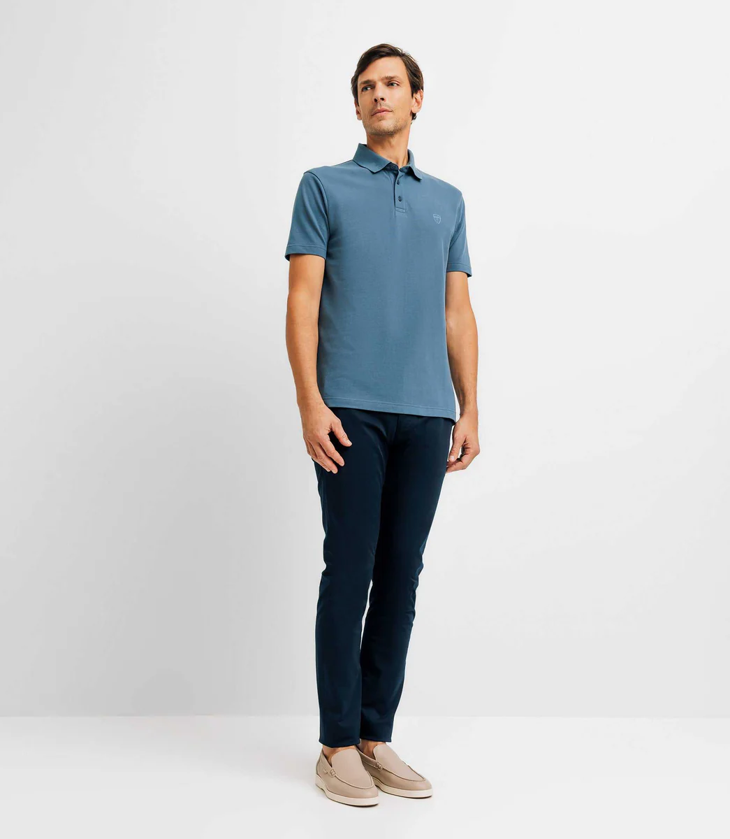 Polo avec broderie indigo