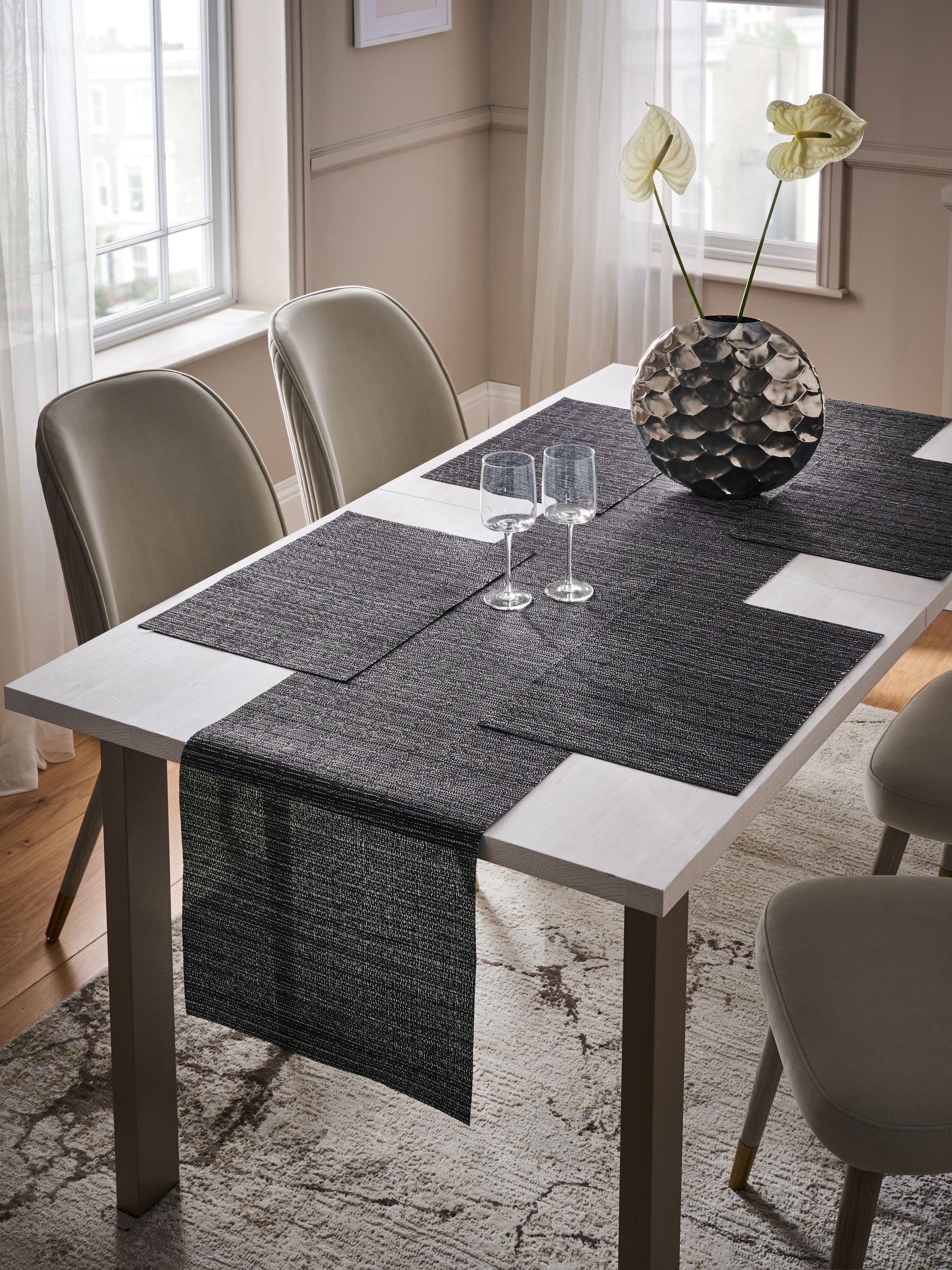Set of 5 Wipe Clean Placemats and Runners Set