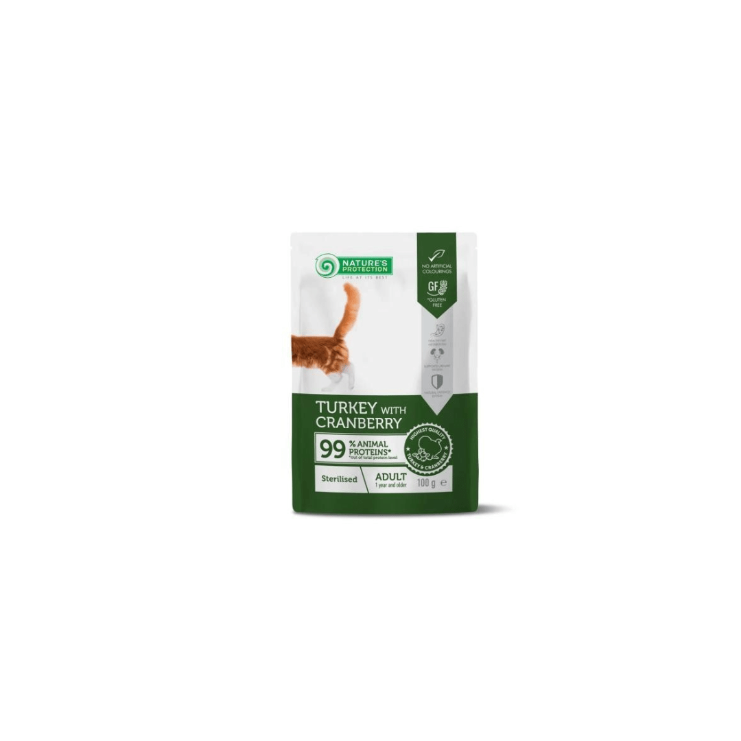 Sachê de 100g de alimento Nature's Protection com peru e mirtilos para gatos esterilizados.
