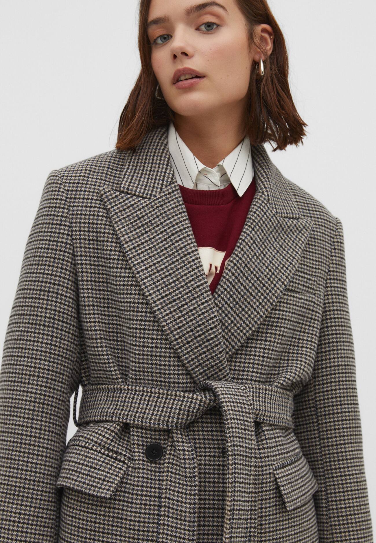 Blazer de tecido pesado com cinto