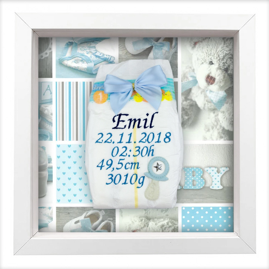 Tanjo Bestickte Windel im Rahmen Junge Schnuller Babymotiv blau