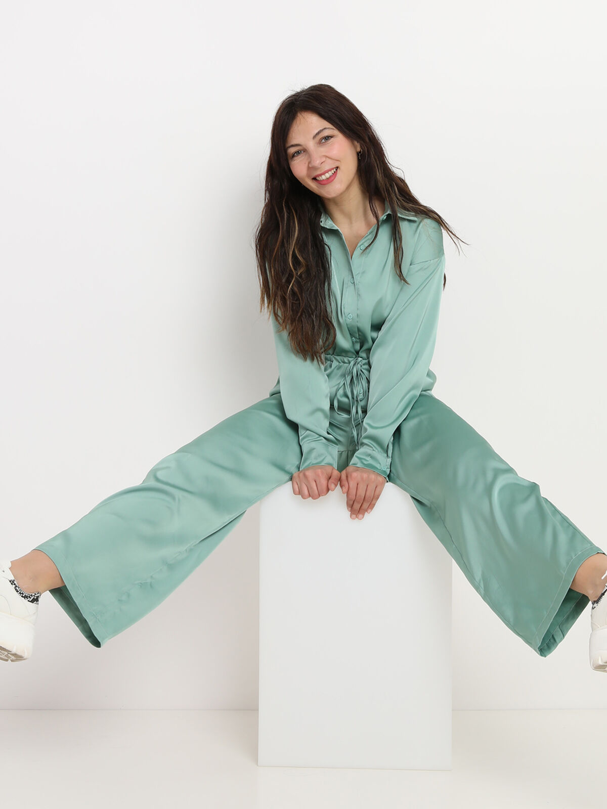 Combinaison satinée à pantalon évasé- Vert