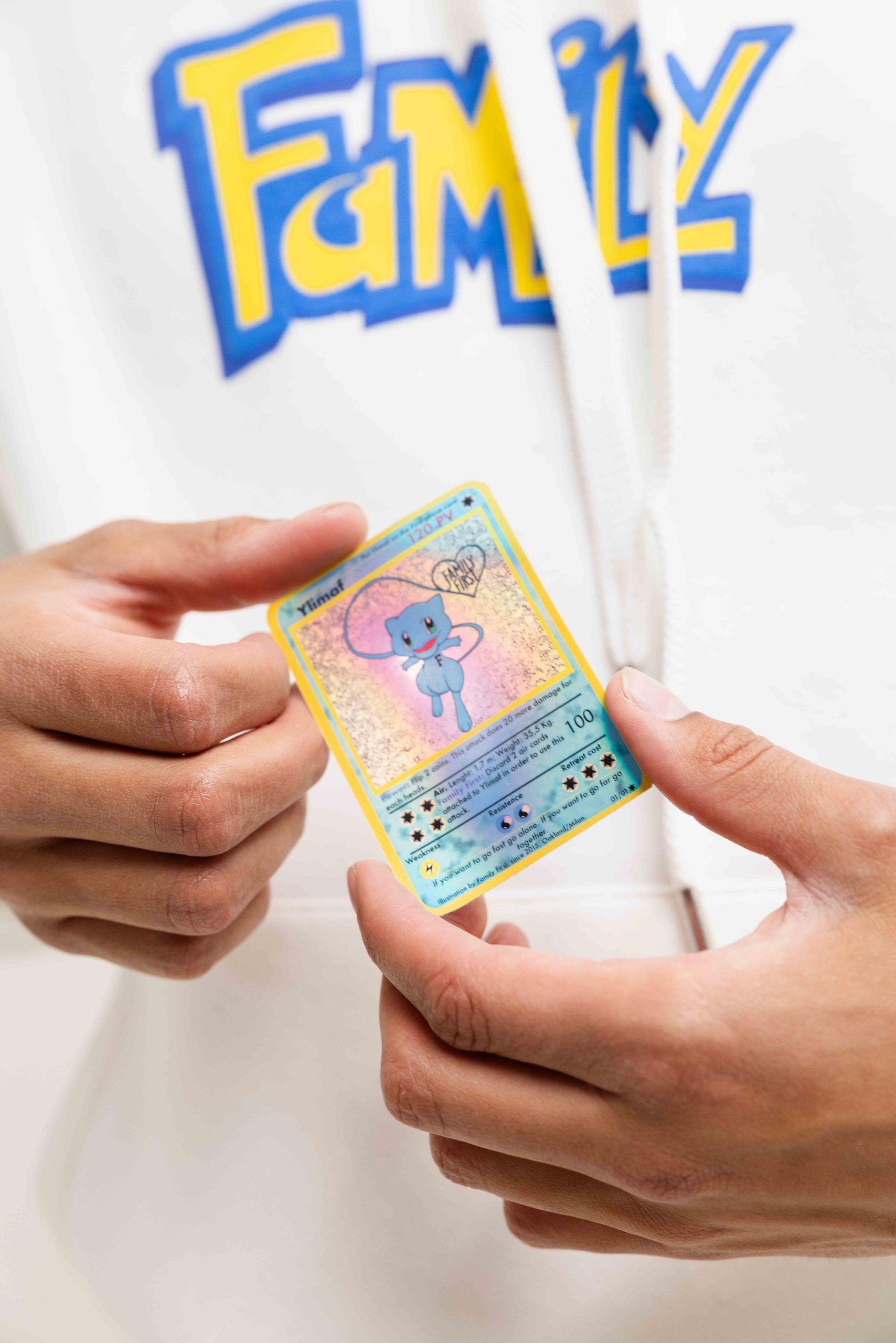 Family First Milano Pokemon Hoodie Heren Wit
