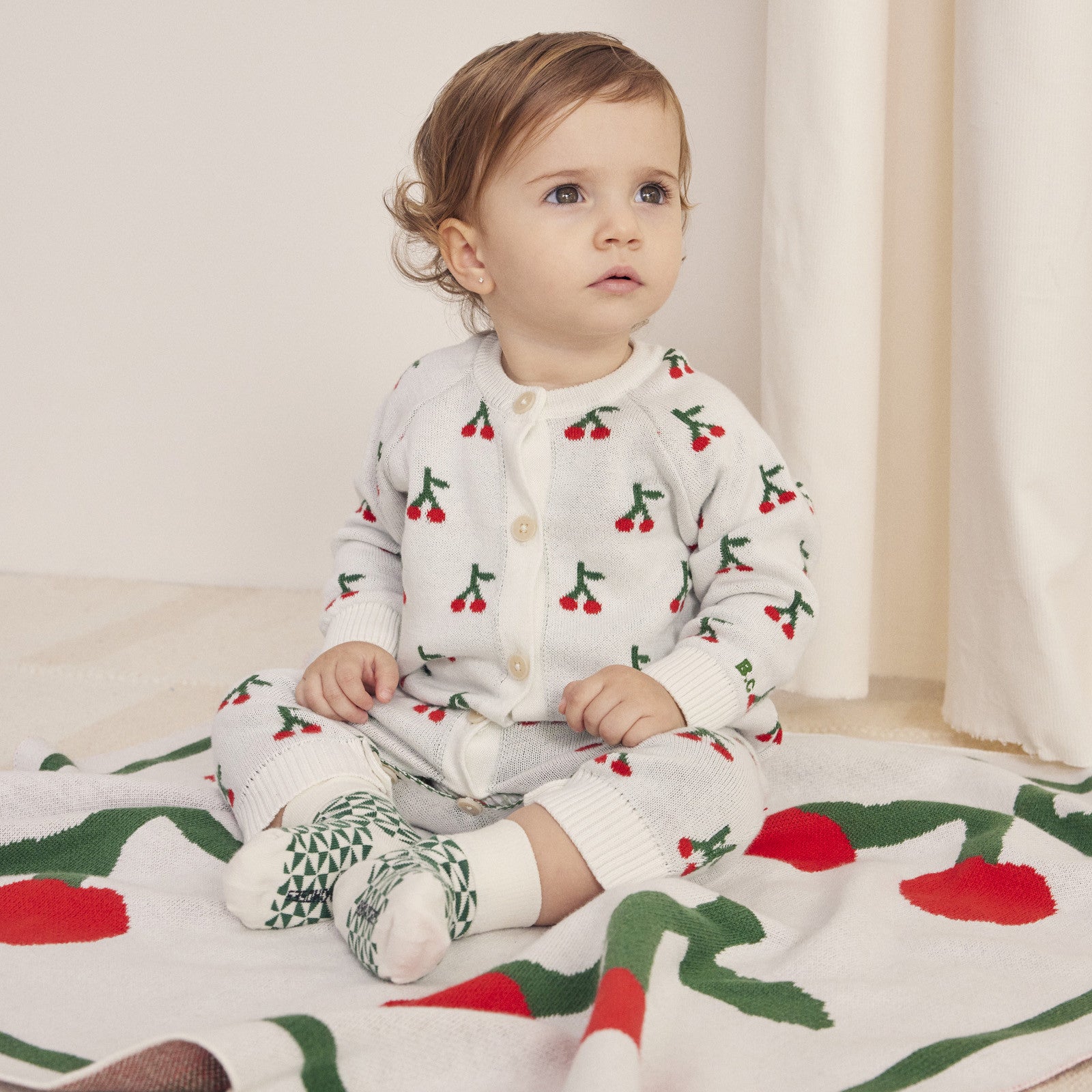 Baby Geschenkset Cherry All Over Offwhite