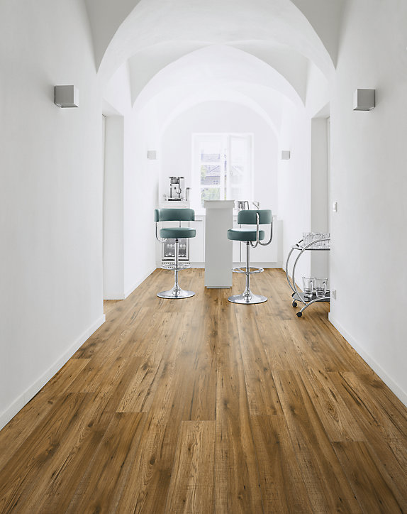 Sol stratifié à clipser Hickory chêne brun AC5 10mm - L.138 x l.15,9 cm