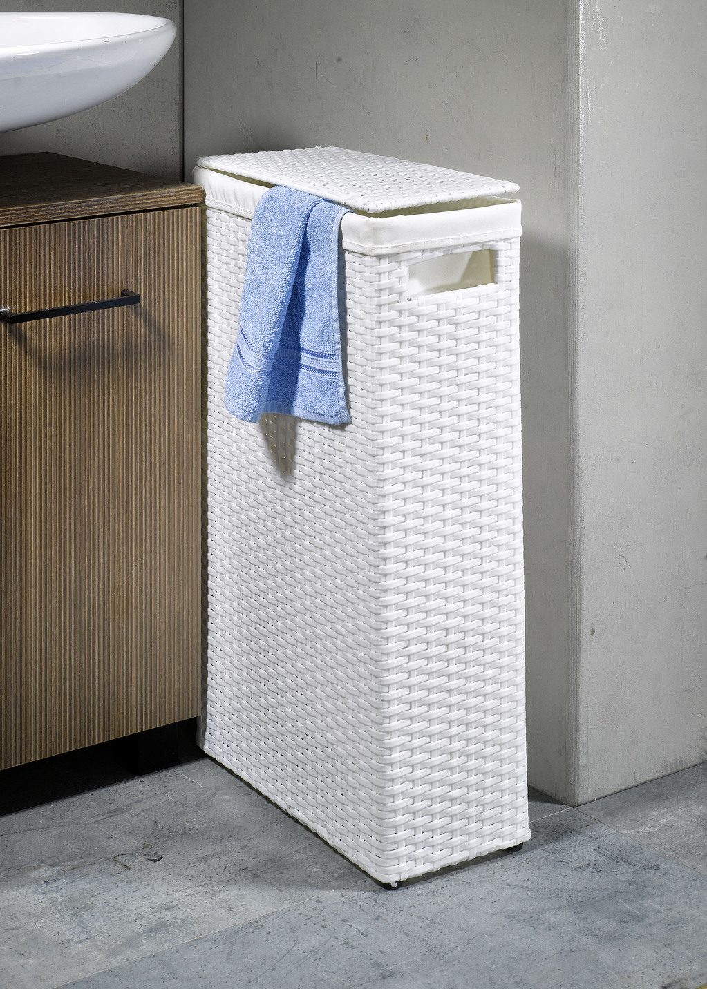 Wäschekorb mit Polyrattan-Geflecht
