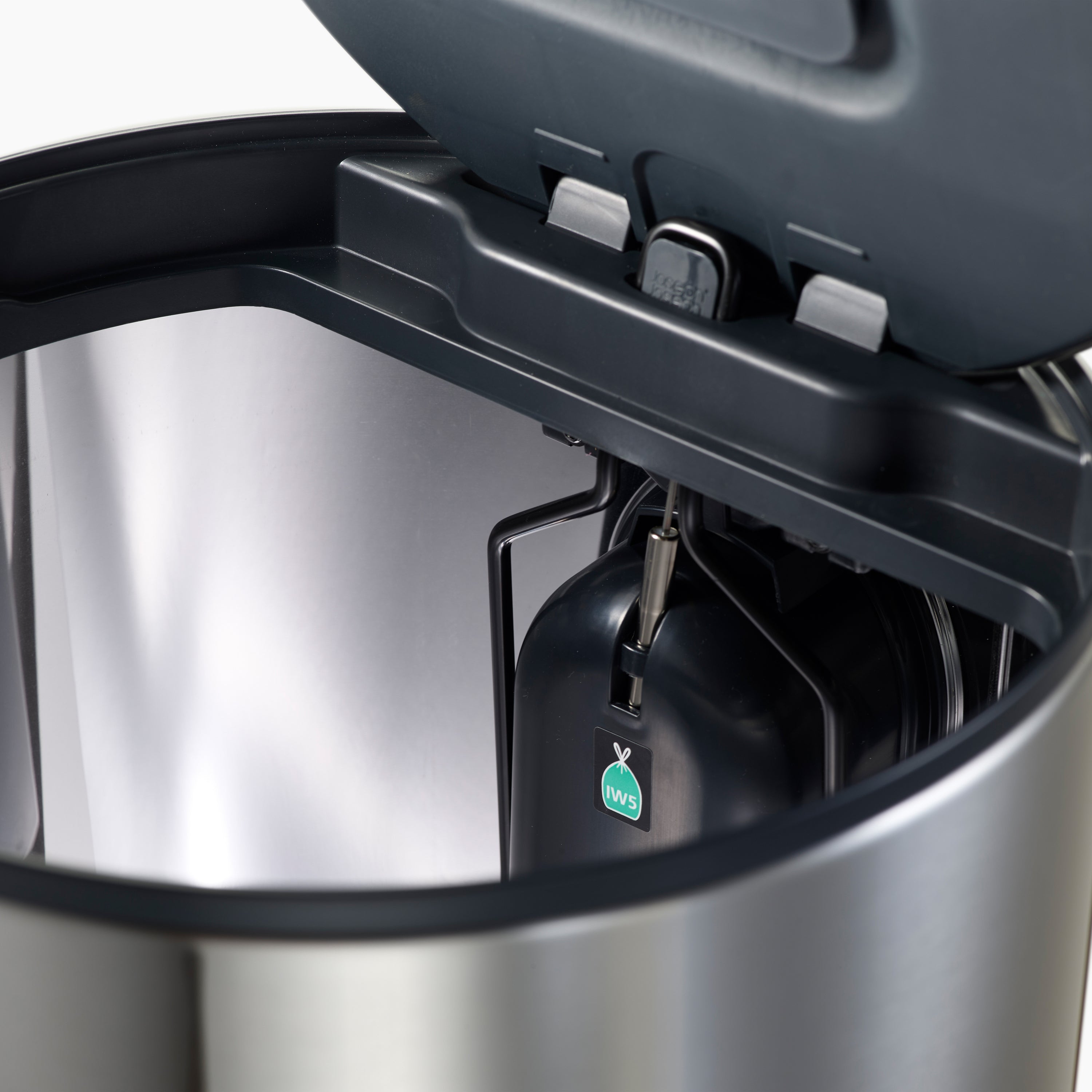 Joseph Joseph Arc Pedaalemmer 30 L - Stainless Steel
