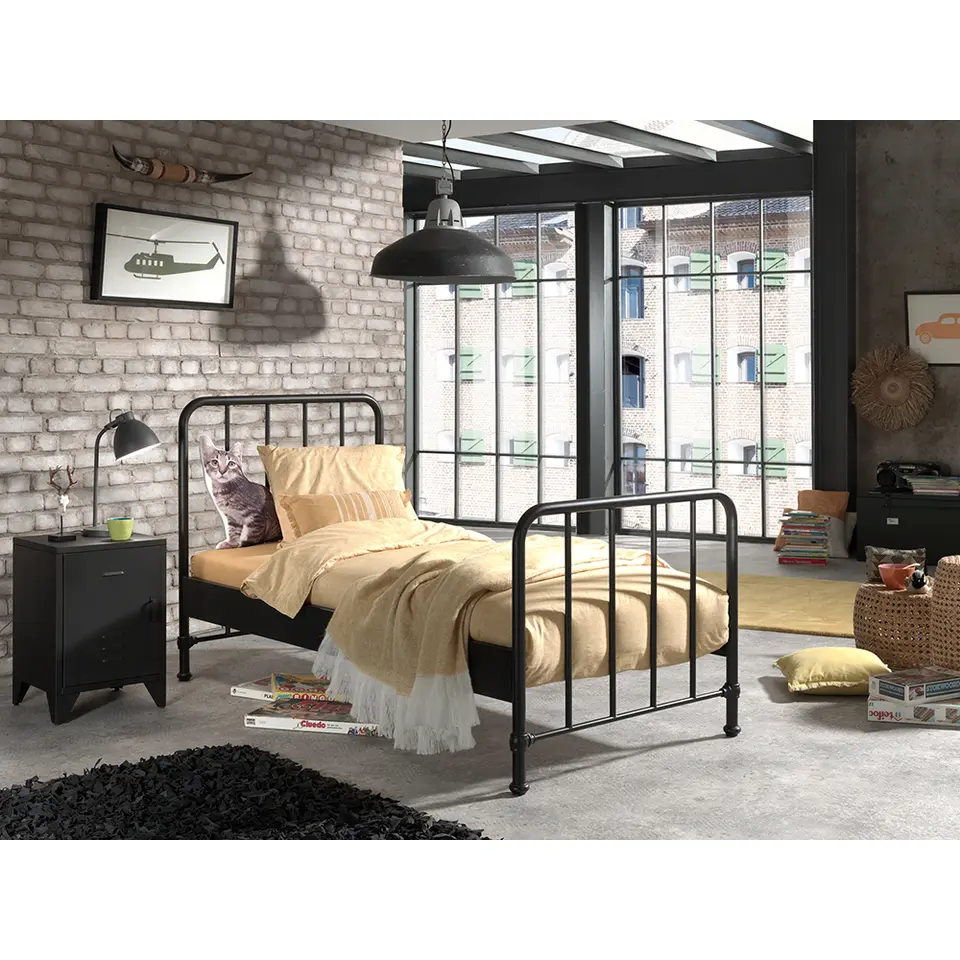 Vipack bed Bronxx - zwart - 90x200 cm
