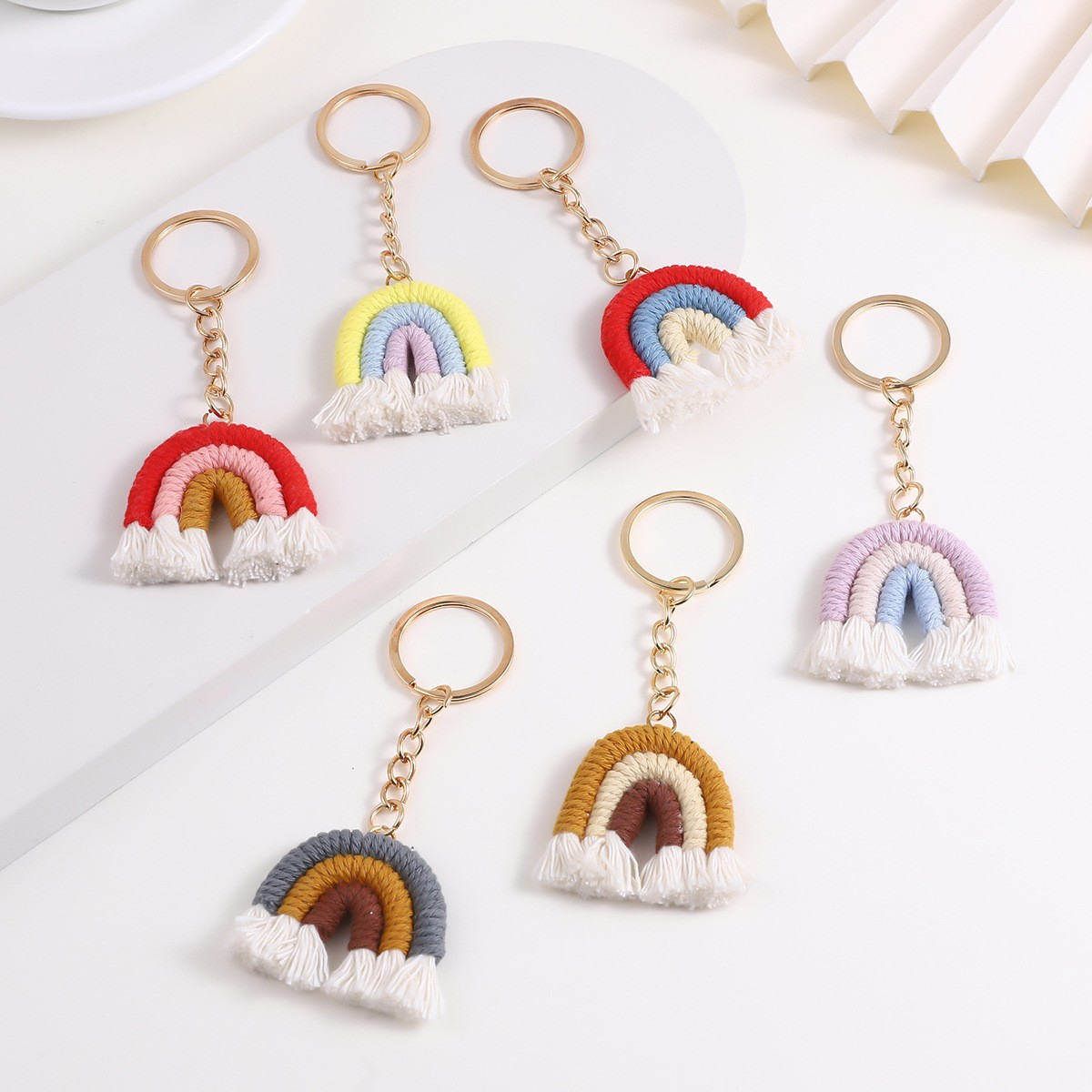 Baumwoll Regenbogen Schlüsselanhänger Boho Handtaschen Accessoire mit Spaltring - Rosa / Gelb / Blau