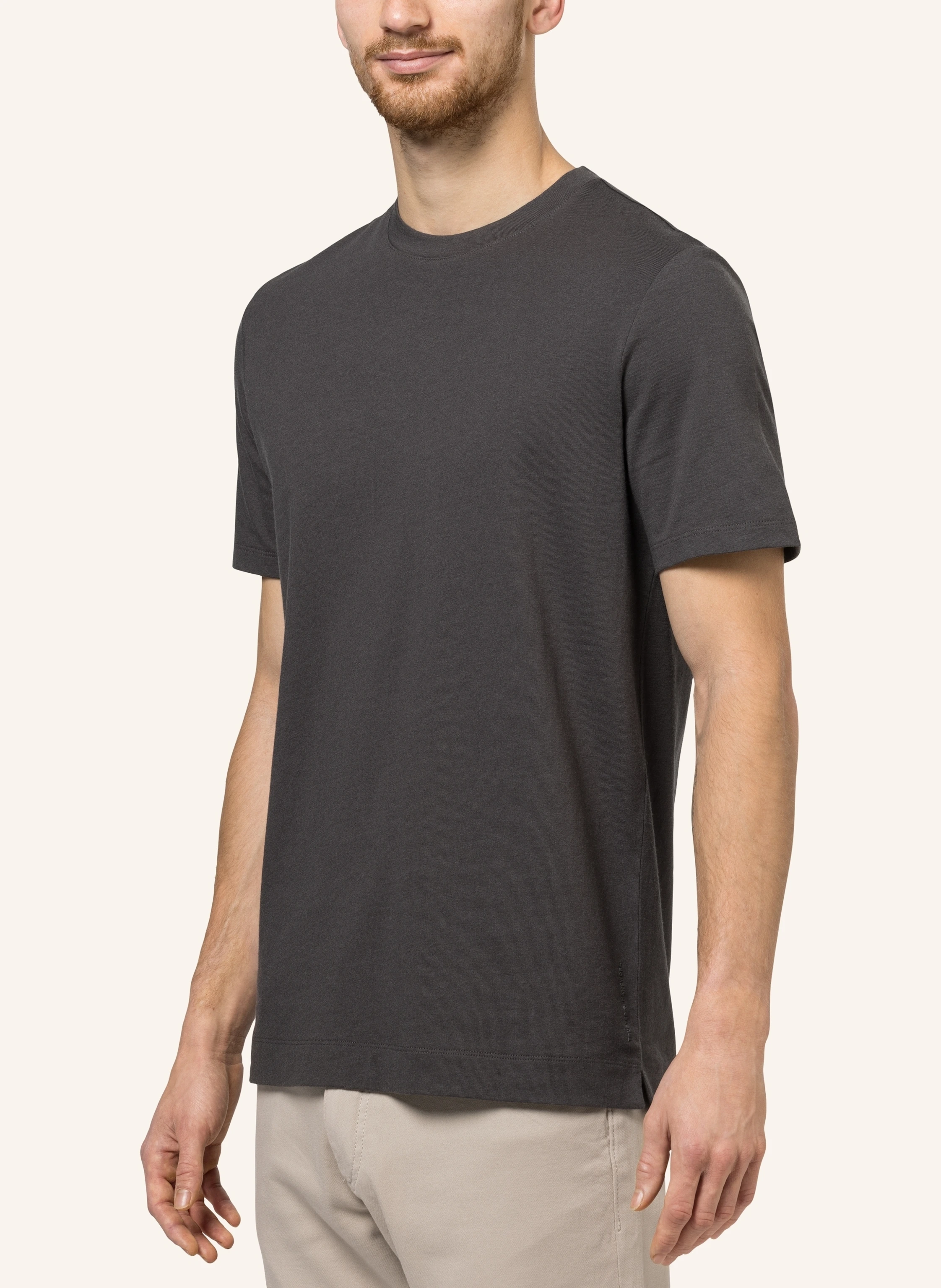 TRUSTED HANDWORK Round Neck 1/2-Sleeve T-Shirt