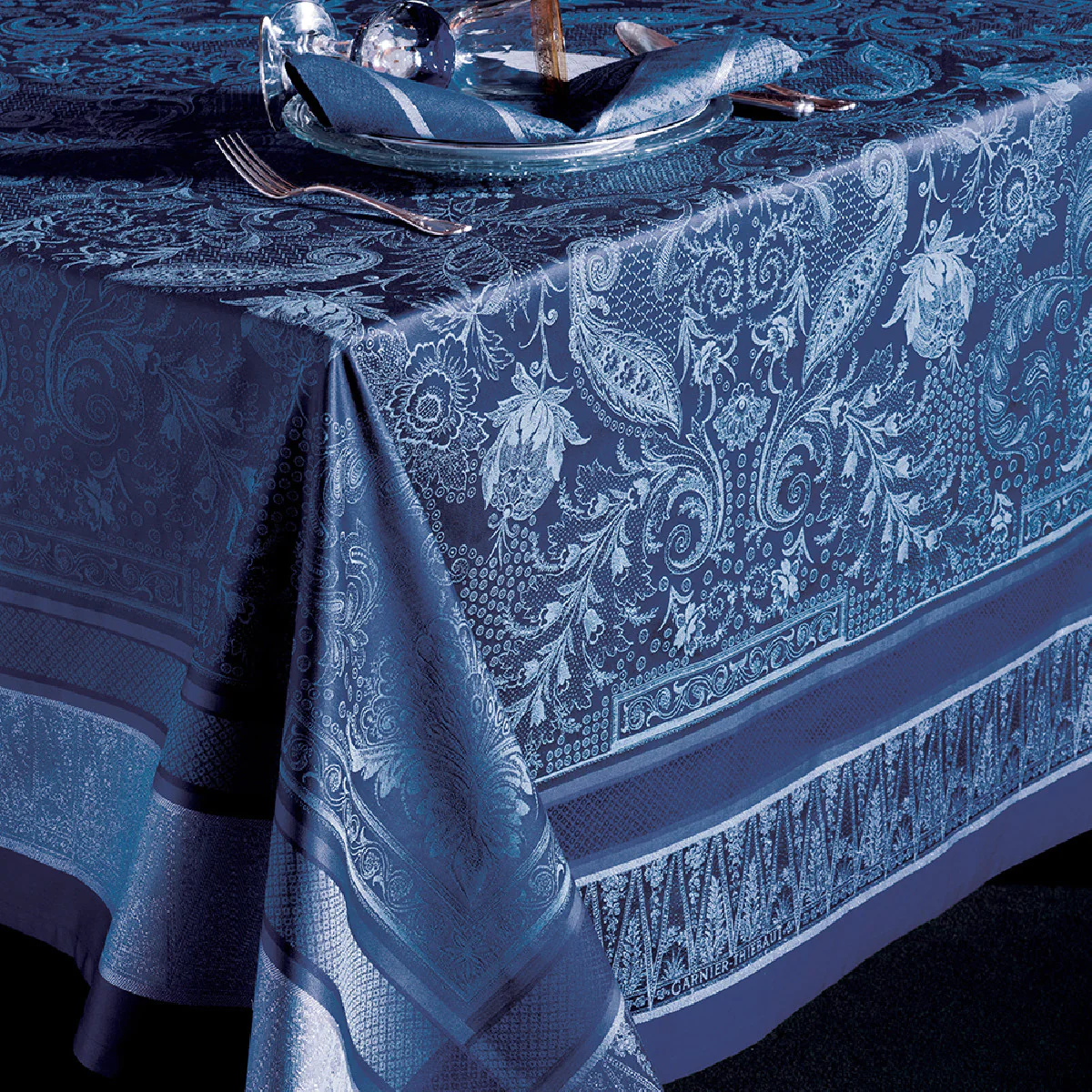 Nappe antitache déperlant coton & autres fibres bleu 174X304 Garnier T