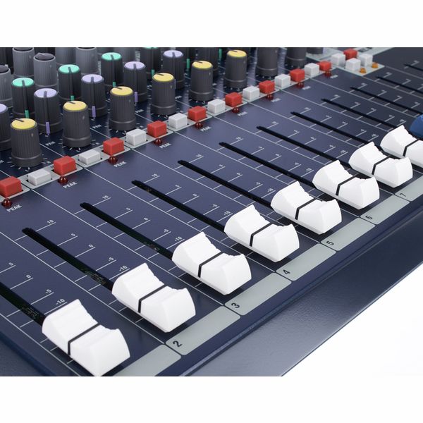 Soundcraft EFX8