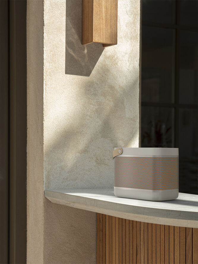 Bang & Olufsen Beolit 20 Bluetooth Speaker Grey mist