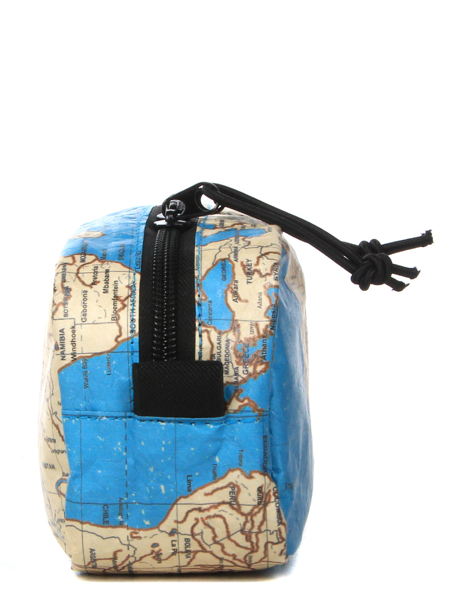 Trousse de toilette Kikkerland World