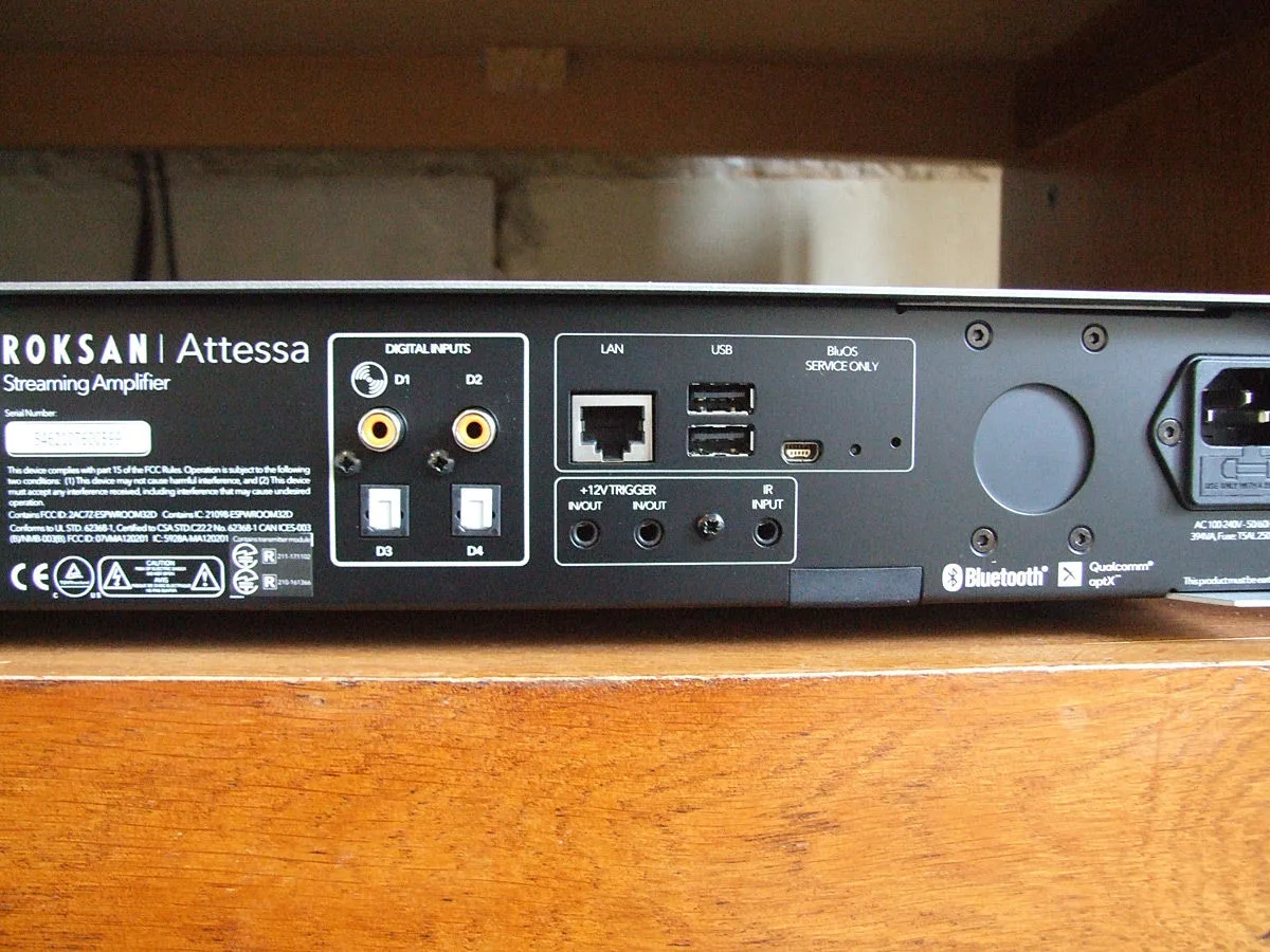 Roksan Attessa BluOS Silver Amplis hi-fi stéréo