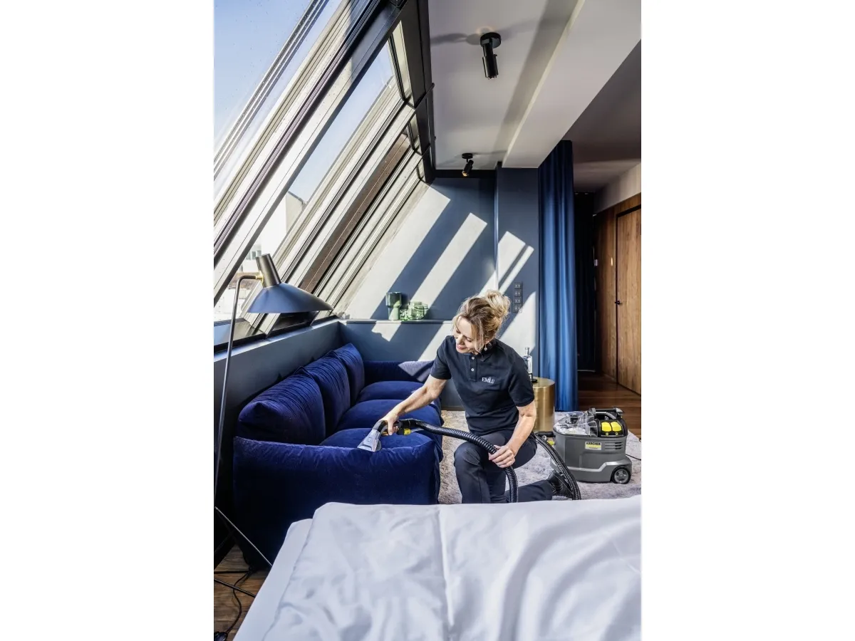 Kärcher Professional Puzzi 8/1 Tæpperenser