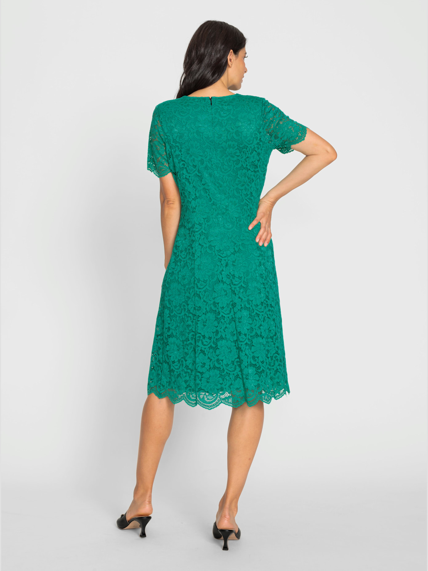 Robe en dentelle dentelle fleurie romantique