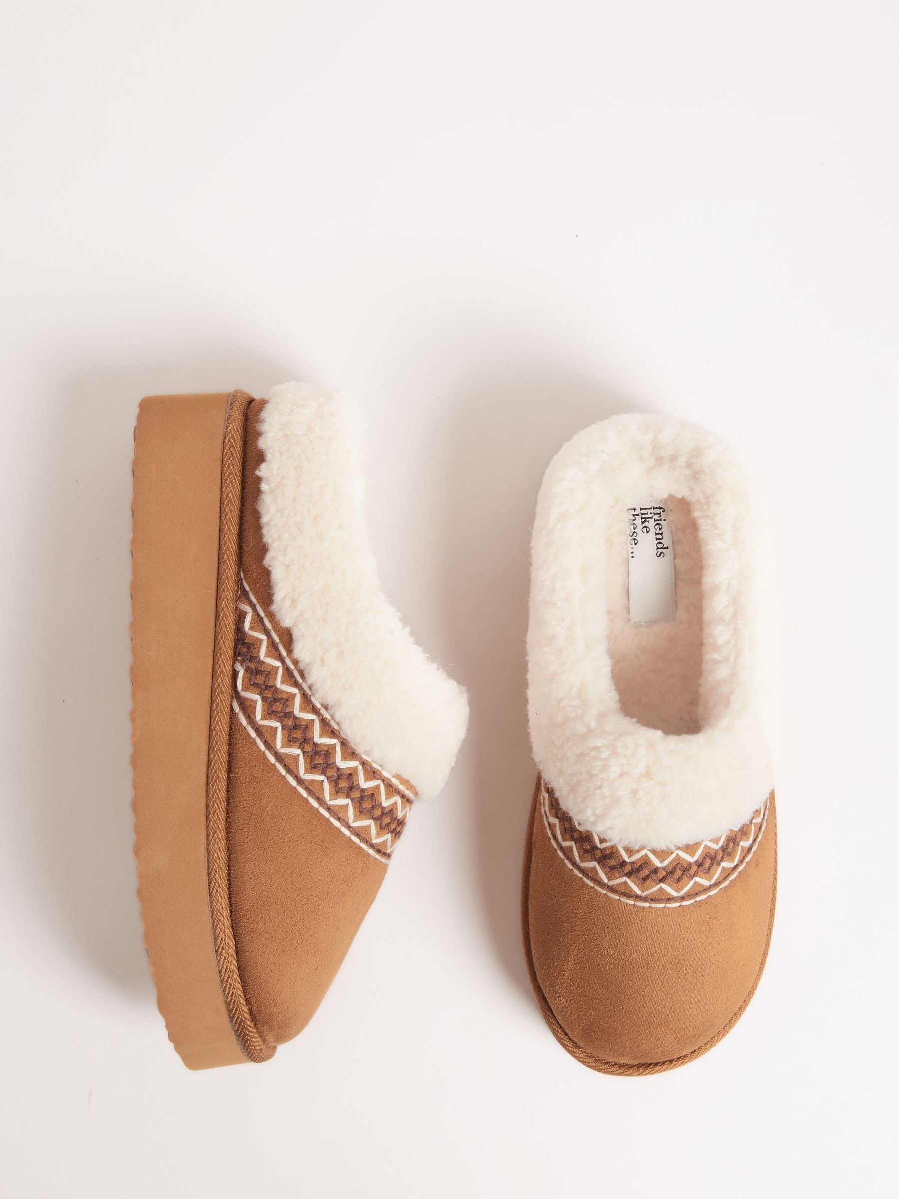 Lichtbruin - Friends Like These Faux Fur Cuff Embroidered Tape Nightwear Mule Slippers