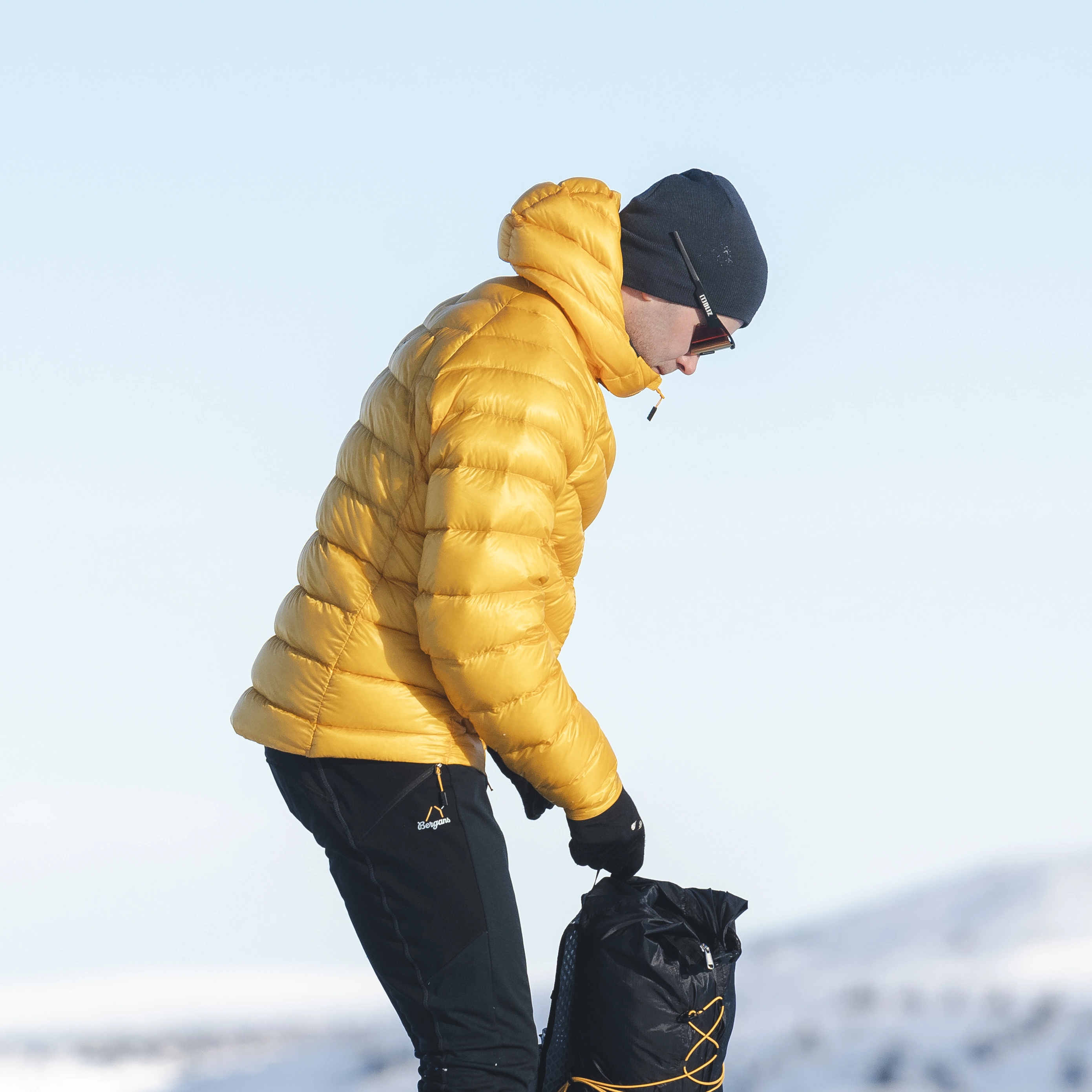 Y LightLine Weightless Down Jacket Hood Men Mango Yellow