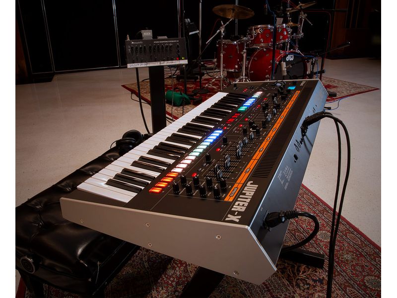 Roland Synthesizer JUPITER-X Digitaler Synthesizer
