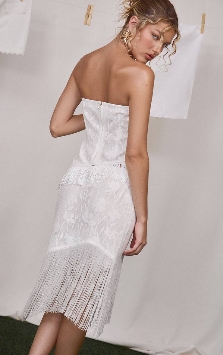 Blanc Ensemble Haut Bandeau À Franges Asymétriques Et Texture Florale