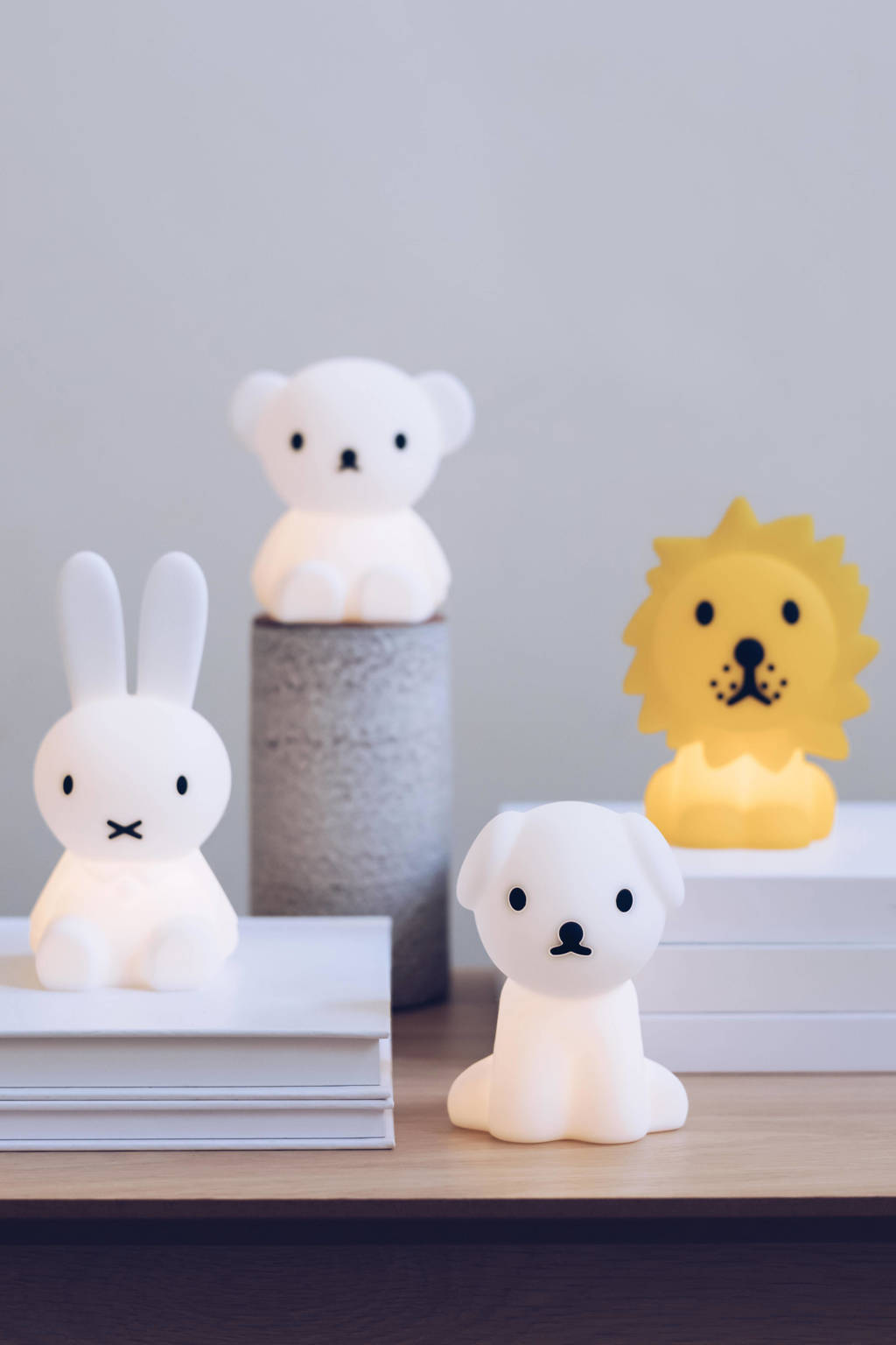 Snuffie Bundle of Light lamp